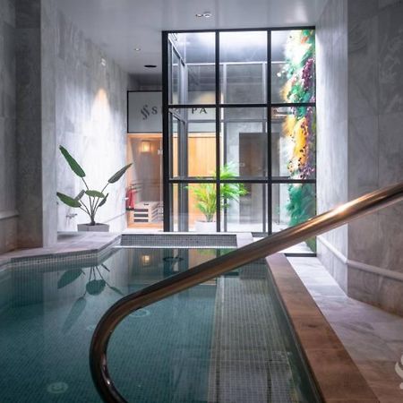 Set Spa Moeskroen Buitenkant foto